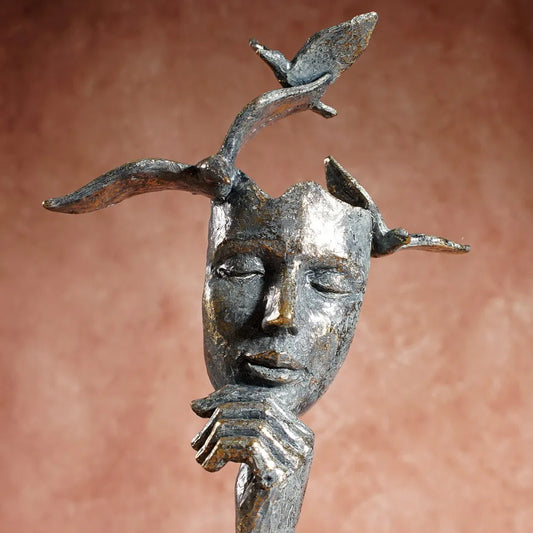 Sculpture "L'Envol de la Pensée" – Statue Visage Abstrait avec Oiseaux en Argent & Or